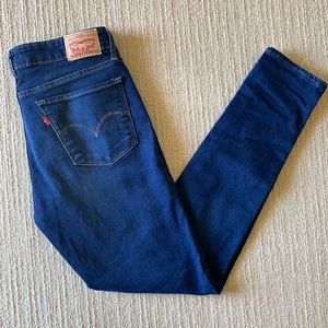 Levi’s 711 skinny jeans